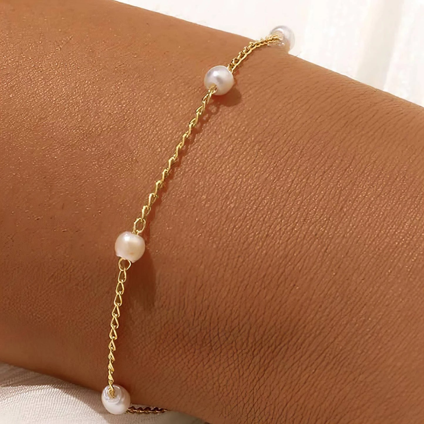 Gold Plated Chain Bracelet with Six Pearls